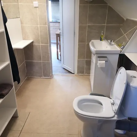 בית נופש Small House In